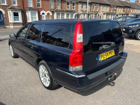 Volvo V70 2.4 D5 SE Geartronic 5dr 4