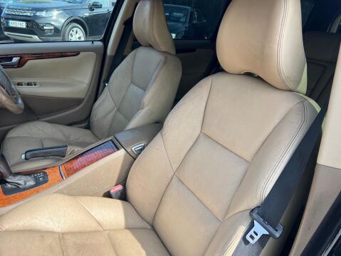Volvo V70 2.4 D5 SE Geartronic 5dr 13