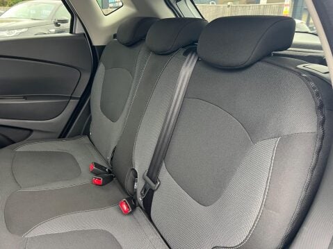 Renault Captur 1.2 TCe Dynamique S MediaNav EDC Euro 5 5dr 29