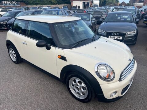 Mini Hatch 1.6 One Steptronic Euro 5 3dr 8