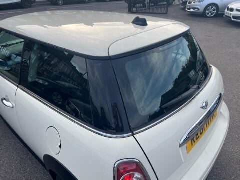 Mini Hatch 1.6 One Steptronic Euro 5 3dr 17