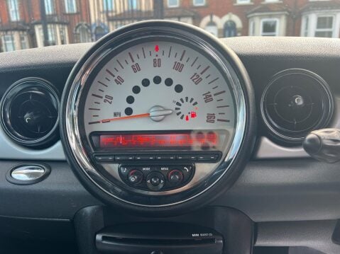 Mini Hatch 1.6 One Steptronic Euro 5 3dr 29