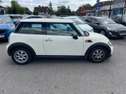Mini Hatch 1.6 One Steptronic Euro 5 3dr 7
