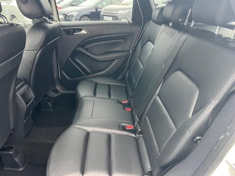 Mercedes-Benz B Class 1.8 B180 CDI BlueEfficiency Sport Euro 5 (s/s) 5dr 27