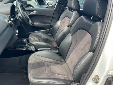 Audi A1 1.6 TDI Black Edition Sportback S Tronic Euro 6 (s/s) 5dr 21