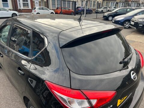 Nissan Pulsar 1.2 DIG-T N-Connecta Euro 6 (s/s) 5dr 15
