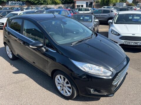 Ford Fiesta 1.0T EcoBoost Titanium Euro 6 (s/s) 5dr 8
