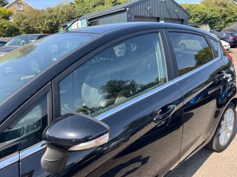 Ford Fiesta 1.0T EcoBoost Titanium Euro 6 (s/s) 5dr 14