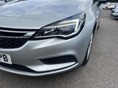Vauxhall Astra 1.4i Turbo Design Auto Euro 6 (s/s) 5dr 11