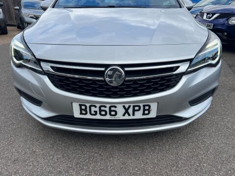 Vauxhall Astra 1.4i Turbo Design Auto Euro 6 (s/s) 5dr 9