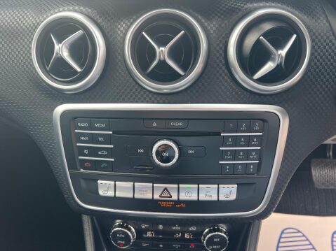 Mercedes-Benz A Class 1.5 A180d Sport (Executive) 7G-DCT Euro 6 (s/s) 5dr 33