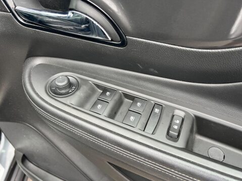 Vauxhall Mokka X 1.6i Elite Euro 6 (s/s) 5dr 29