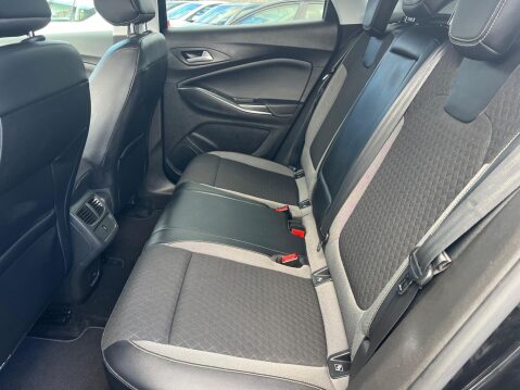 Vauxhall Grandland X 1.2 Turbo Sport Nav Euro 6 (s/s) 5dr 27