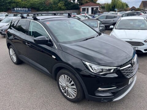 Vauxhall Grandland X 1.2 Turbo Sport Nav Euro 6 (s/s) 5dr 8