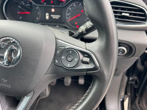 Vauxhall Grandland X 1.2 Turbo Sport Nav Euro 6 (s/s) 5dr 17