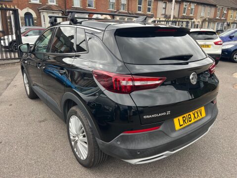 Vauxhall Grandland X 1.2 Turbo Sport Nav Euro 6 (s/s) 5dr 4