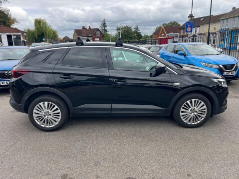 Vauxhall Grandland X 1.2 Turbo Sport Nav Euro 6 (s/s) 5dr 7