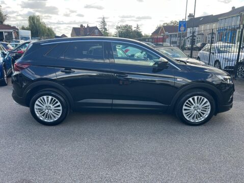 Vauxhall Grandland X 1.2 Turbo Sport Nav Euro 6 (s/s) 5dr 7