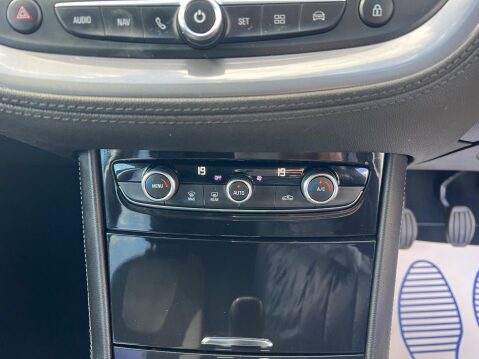 Vauxhall Grandland X 1.2 Turbo Sport Nav Euro 6 (s/s) 5dr 34