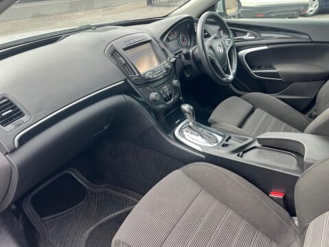 Vauxhall Insignia 2.0 CDTi SRi Nav Auto Euro 5 5dr 20