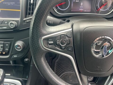 Vauxhall Insignia 2.0 CDTi SRi Nav Auto Euro 5 5dr 17