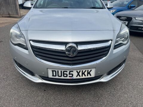 Vauxhall Insignia 2.0 CDTi SRi Nav Auto Euro 5 5dr 9