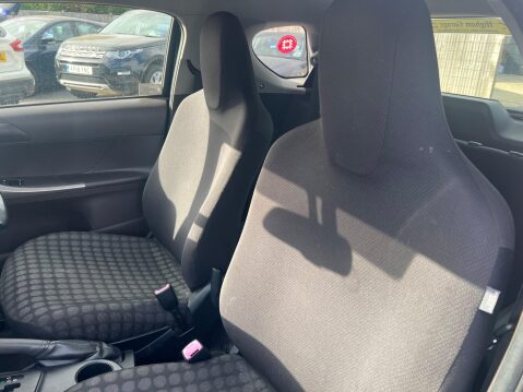 Toyota Iq 1.0 VVT-i 2 Multidrive Euro 4 3dr 14