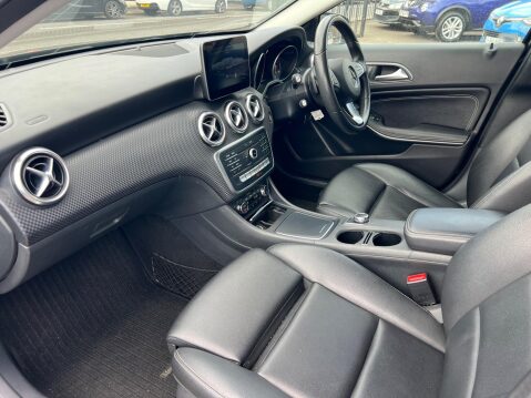 Mercedes-Benz A Class 1.6 A180 Sport 7G-DCT Euro 6 (s/s) 5dr 19