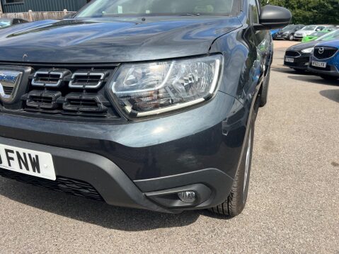 Dacia Duster 1.6 SCe Essential Euro 6 (s/s) 5dr 11