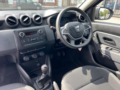 Dacia Duster 1.6 SCe Essential Euro 6 (s/s) 5dr 17