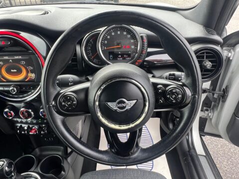 Mini Hatch 1.5 Cooper Euro 6 (s/s) 5dr 20