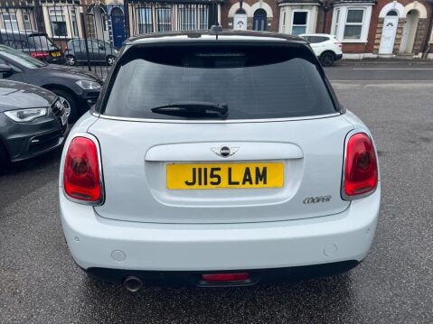 Mini Hatch 1.5 Cooper Euro 6 (s/s) 5dr 5