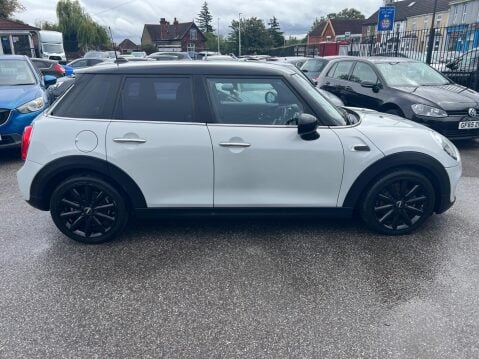 Mini Hatch 1.5 Cooper Euro 6 (s/s) 5dr 7