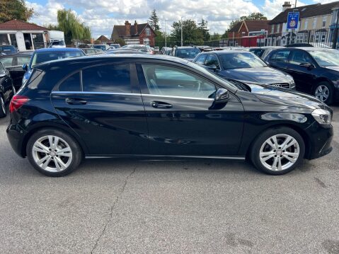 Mercedes-Benz A Class 1.5 A180d Sport (Premium) 7G-DCT Euro 6 (s/s) 5dr 7