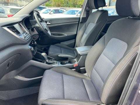 Hyundai TUCSON 2.0 CRDi SE Nav Auto 4WD Euro 6 5dr 21
