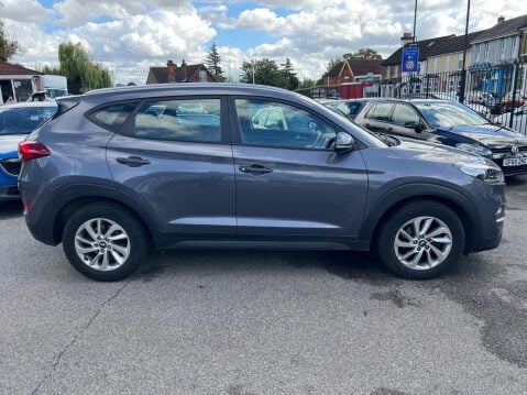 Hyundai TUCSON 2.0 CRDi SE Nav Auto 4WD Euro 6 5dr 7