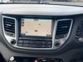 Hyundai TUCSON 2.0 CRDi SE Nav Auto 4WD Euro 6 5dr 29