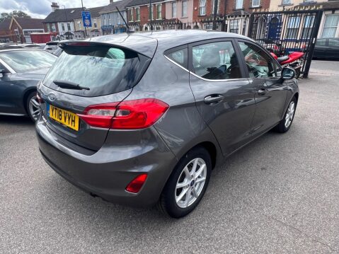 Ford Fiesta 1.0T EcoBoost Zetec Euro 6 (s/s) 5dr 6