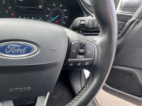 Ford Fiesta 1.0T EcoBoost Zetec Euro 6 (s/s) 5dr 17