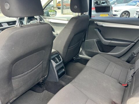 Skoda Octavia 1.2 TSI SE DSG Euro 5 (s/s) 5dr 15