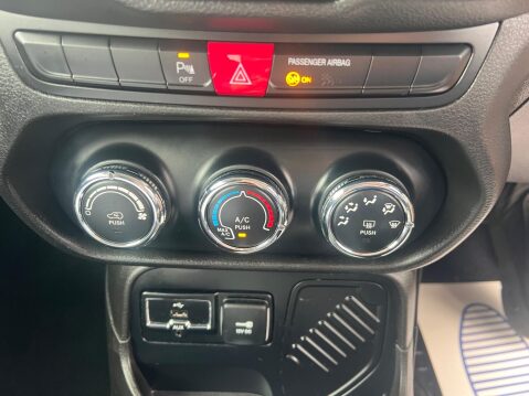 Jeep Renegade 1.4T MultiAirII Longitude DDCT Euro 6 (s/s) 5dr 33