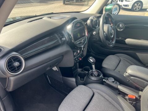 Mini Hatch 2.0 Cooper S Auto Euro 6 (s/s) 3dr 18
