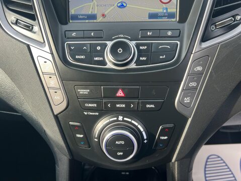 Hyundai SANTA FE 2.2 CRDi Premium SE Auto 4WD Euro 5 5dr (7 seat) 38