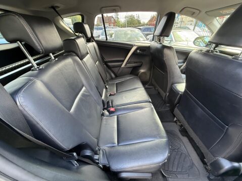 Toyota Rav4 2.2 D-CAT Invincible Auto 4WD Euro 5 5dr 11