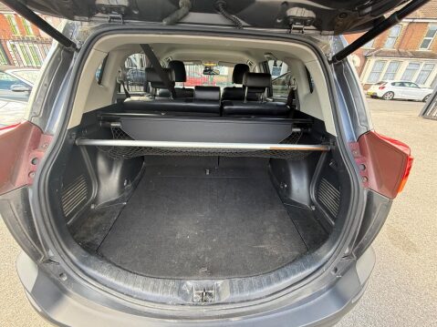 Toyota Rav4 2.2 D-CAT Invincible Auto 4WD Euro 5 5dr 13