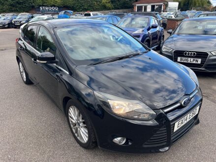 Ford Focus 1.0T EcoBoost Zetec Euro 5 (s/s) 5dr