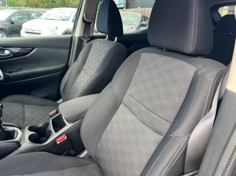 Nissan Qashqai 1.2 DIG-T n-tec 2WD Euro 6 (s/s) 5dr 24