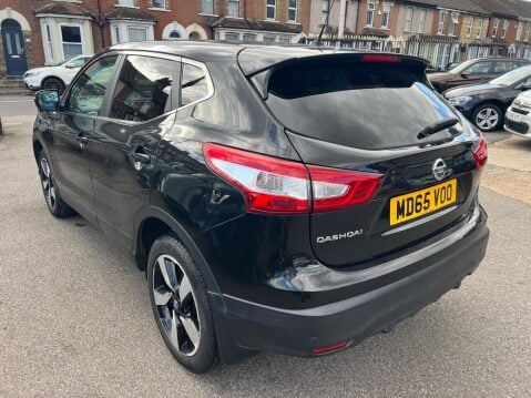 Nissan Qashqai 1.2 DIG-T n-tec 2WD Euro 6 (s/s) 5dr 4