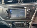 Toyota Auris 1.8 VVT-h Icon CVT Euro 5 (s/s) 5dr 33
