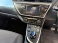 Toyota Auris 1.8 VVT-h Icon CVT Euro 5 (s/s) 5dr 8